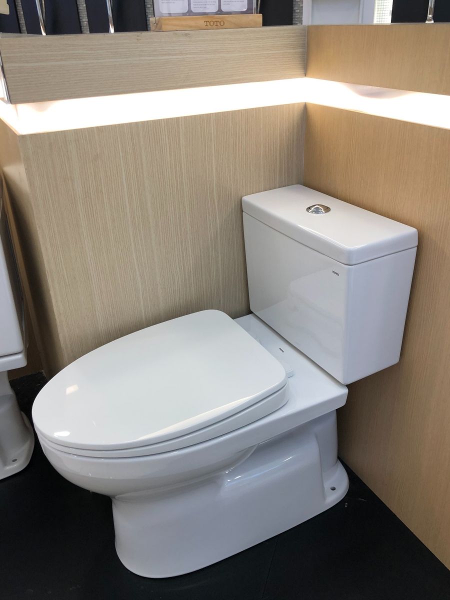 Bồn cầu 2 khối