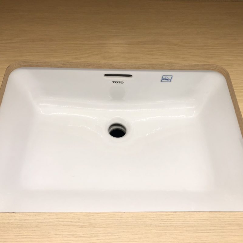 Alternative view of CHẬU RỬA ĐẶT ÂM BÀN LT505T