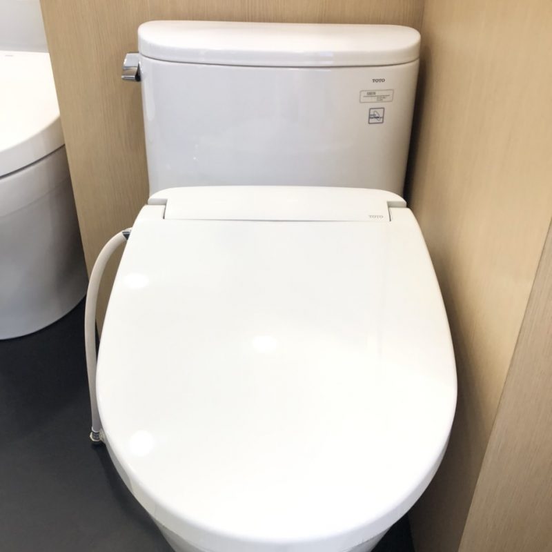 Alternative view of Bàn cầu 1 khối kết hợp nắp rửa cơ TCW07S - MS887RE2