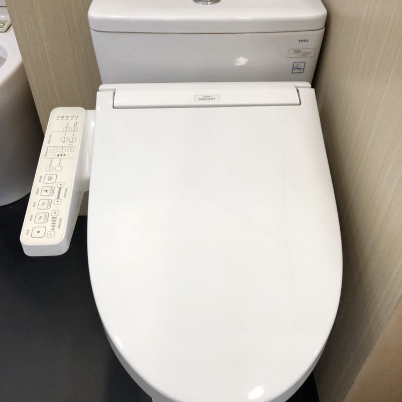 Alternative view of Bàn cầu một khối kèm nắp rửa điện tử WASHLET dòng C2 MS855CDW17