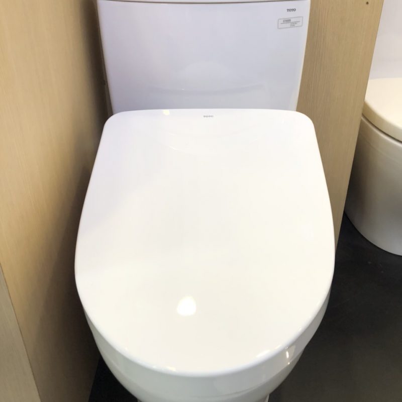 Alternative view of Bàn cầu hai khối kèm nắp rửa điện tử WASHLET CS769CDRW12