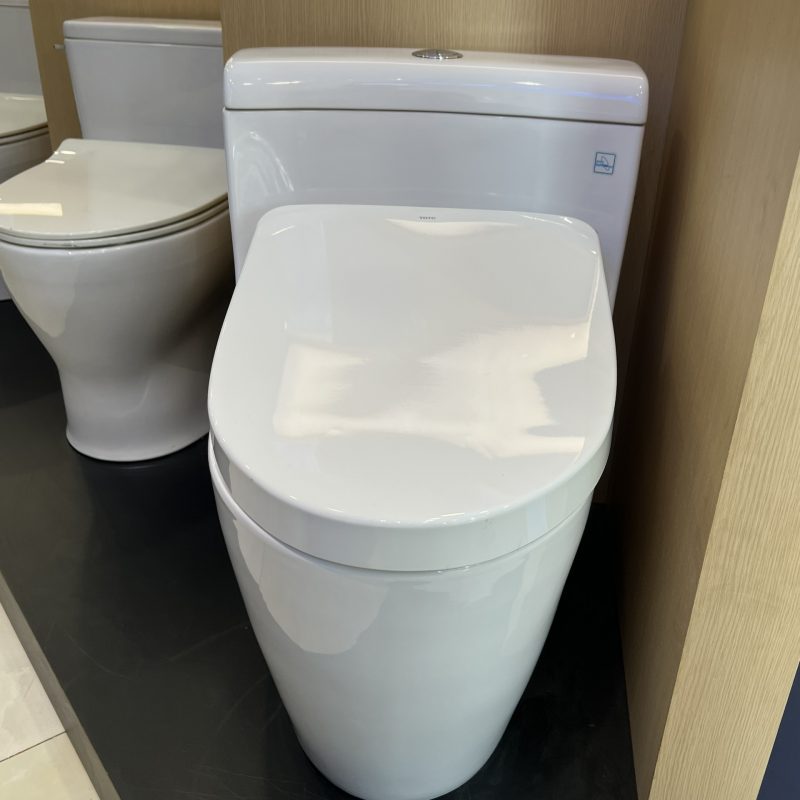 Alternative view of Bàn cầu 1 khối kết hợp nắp điên tử TCF4911EZ - MS636CDRW12